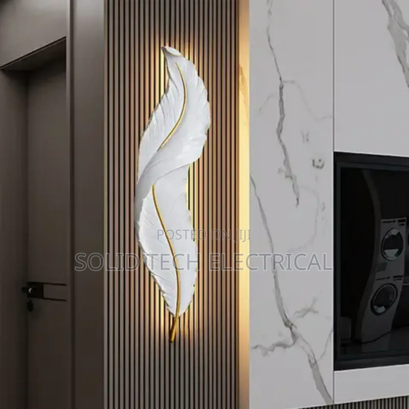 Feather Wall Lamp Light White Body