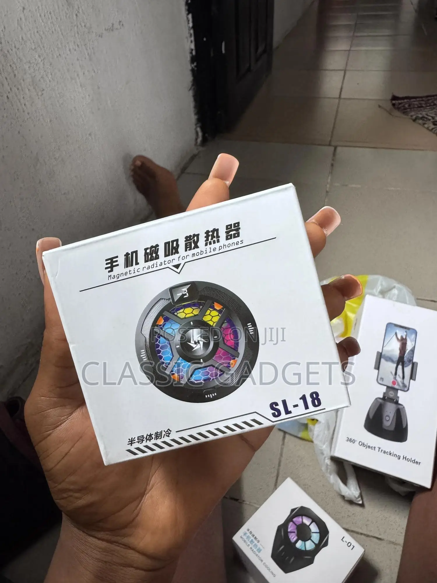 SL18 Magnetic Phone Cooler With Temperature Display