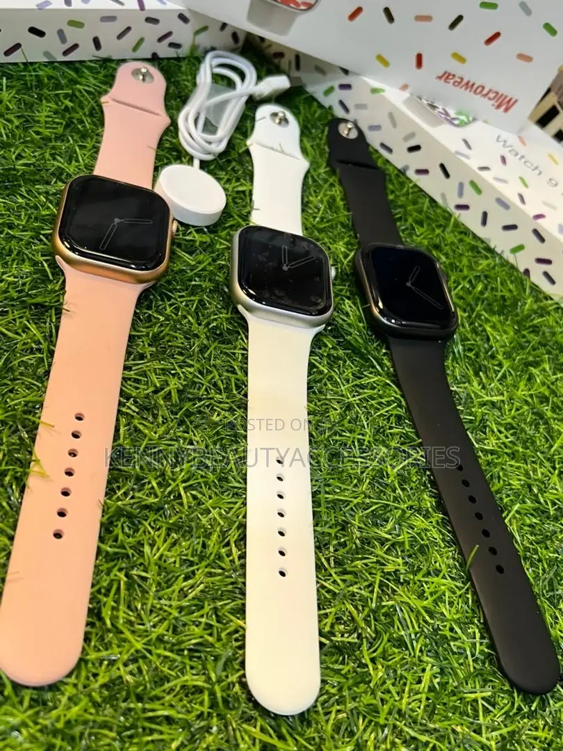 Microwear Sleek Smartwatch