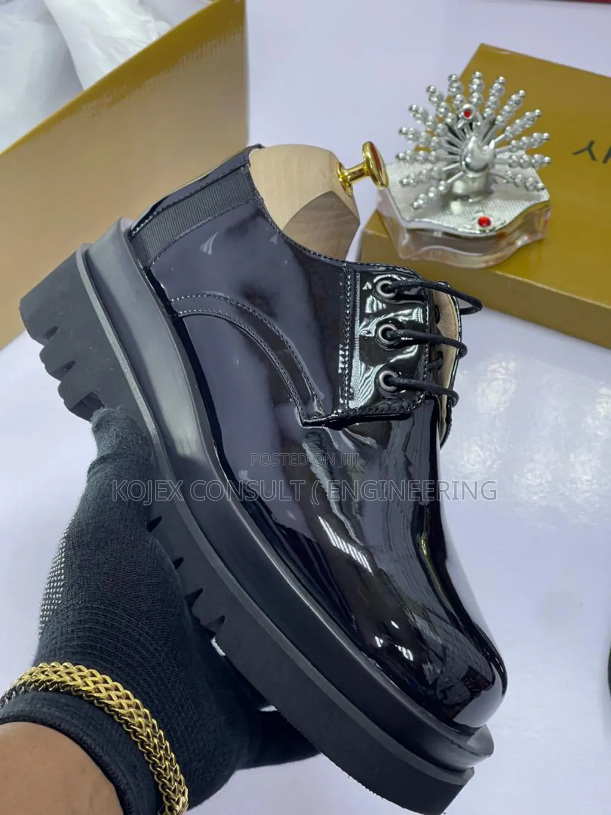 Givenchy Luxurious Lafers