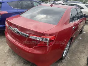 Toyota Camry 2012 Red