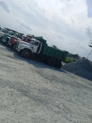 Iron Black Chippings