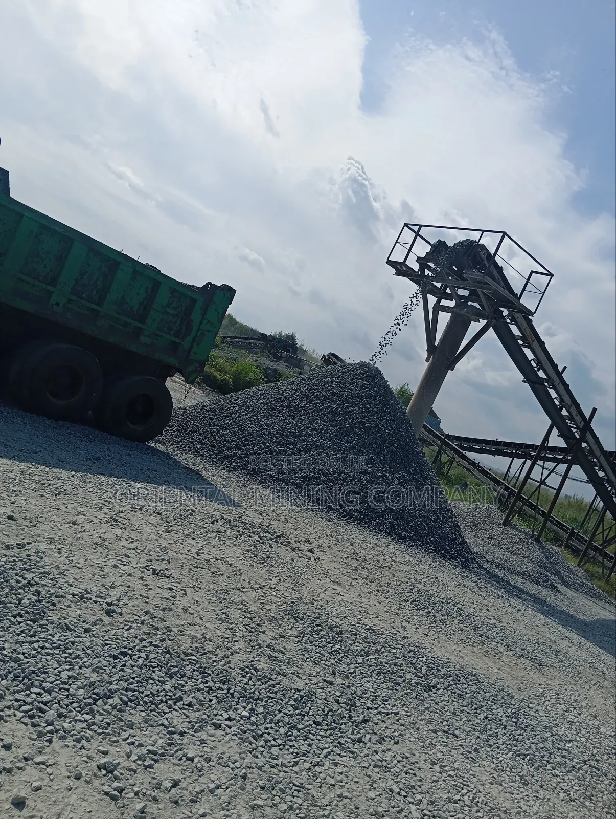 Iron Black Chippings