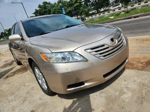 Photo - Toyota Camry 2007 Gold