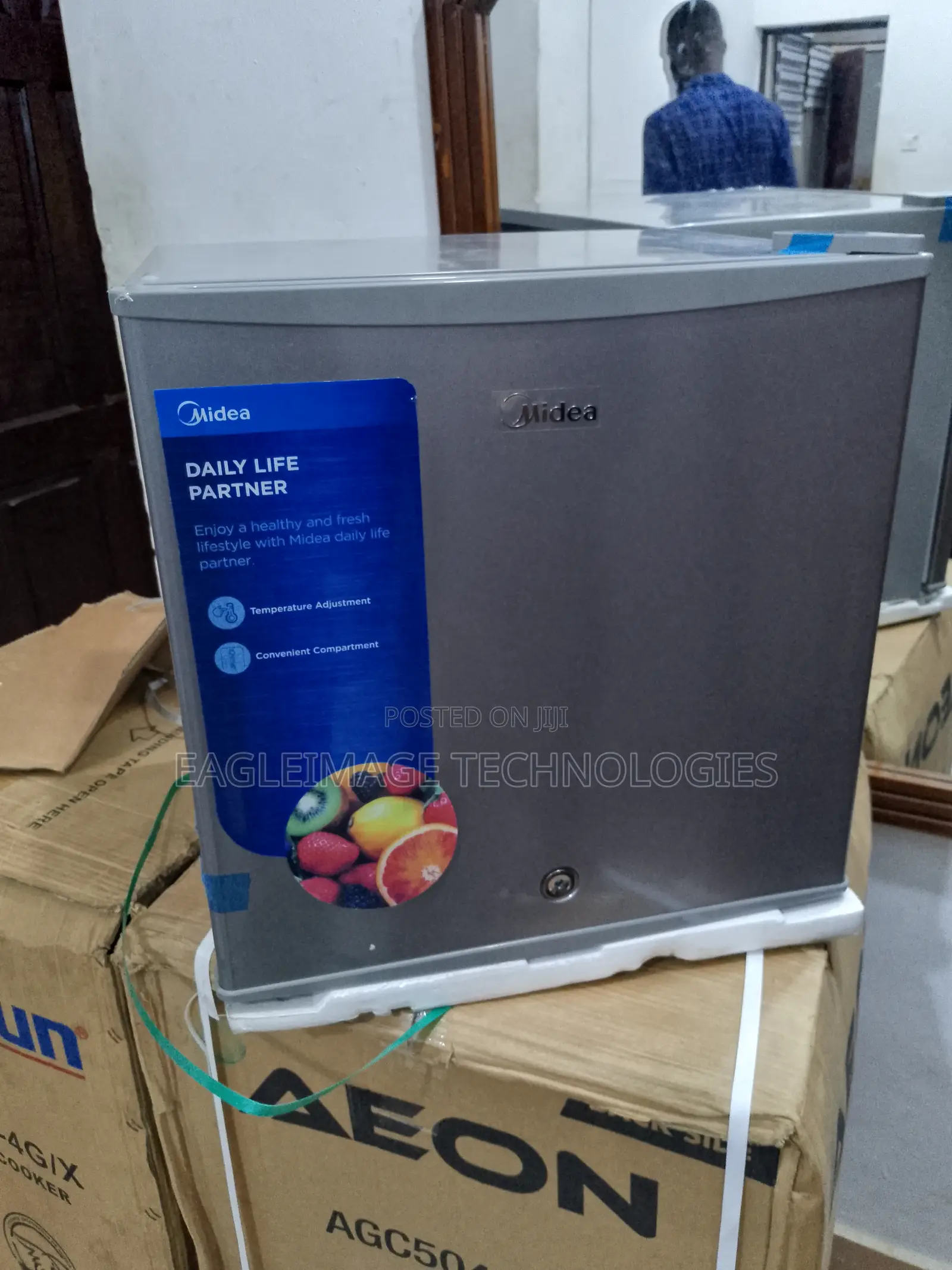Advanced Midea 45L Mini Refrigerator(Mdrd86fgg50)