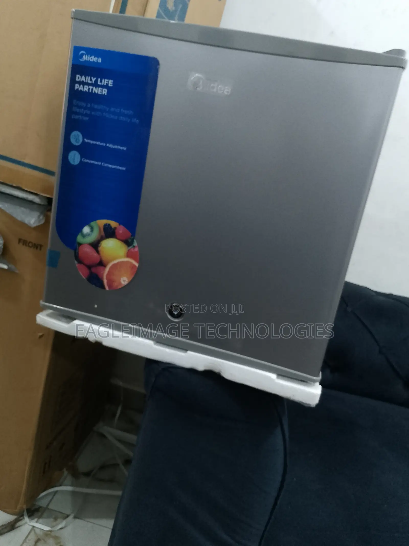 Super-Quality Midea 45L Mini Refrigerator(Mdrd86fgg50)