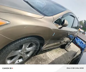 Toyota Venza V6 AWD 2010 Gold