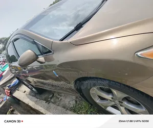Toyota Venza V6 AWD 2010 Gold