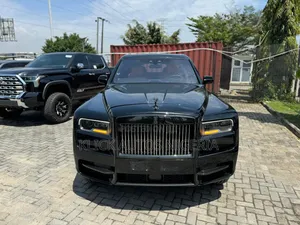 New Rolls-Royce Cullinan Black Badge 2024 Black