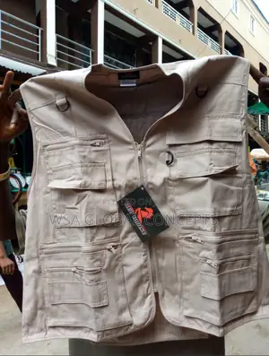 Red Horse Camera Man Jacket Carton Color