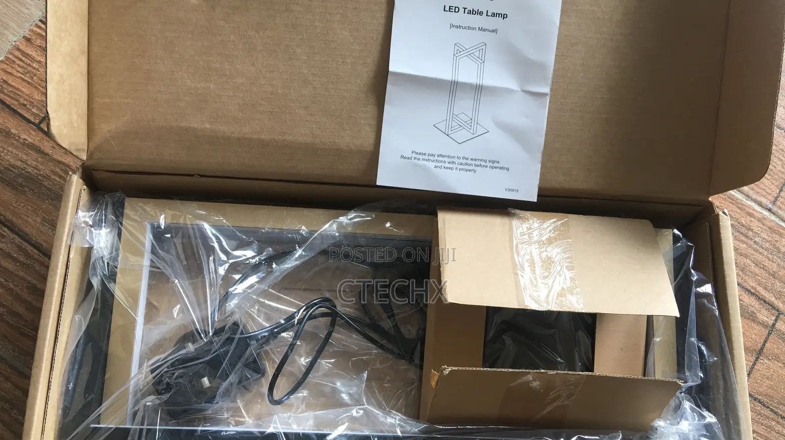 EDISHINE LED 180° Square Rotatable Dimmable Table Lamp