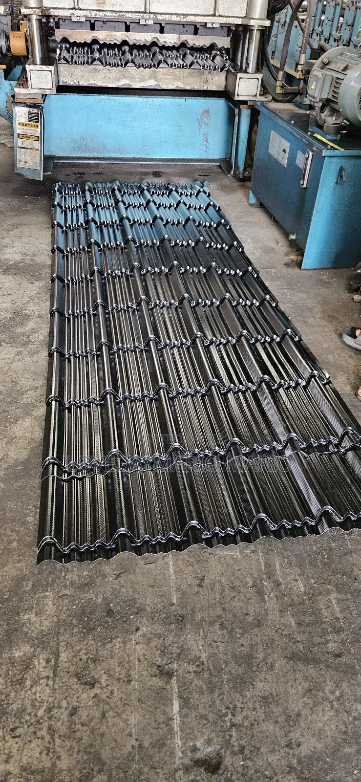 Step Tiles Roofing 0.50mm Black