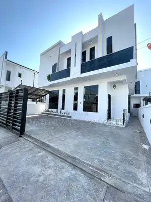 5bdrm Duplex in Lekki for sale