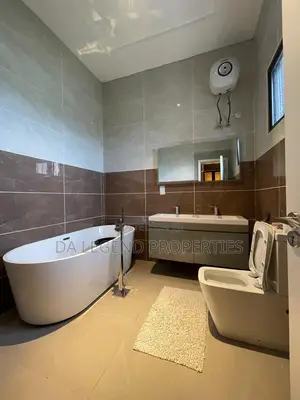 4bdrm Duplex in Lekki for rent