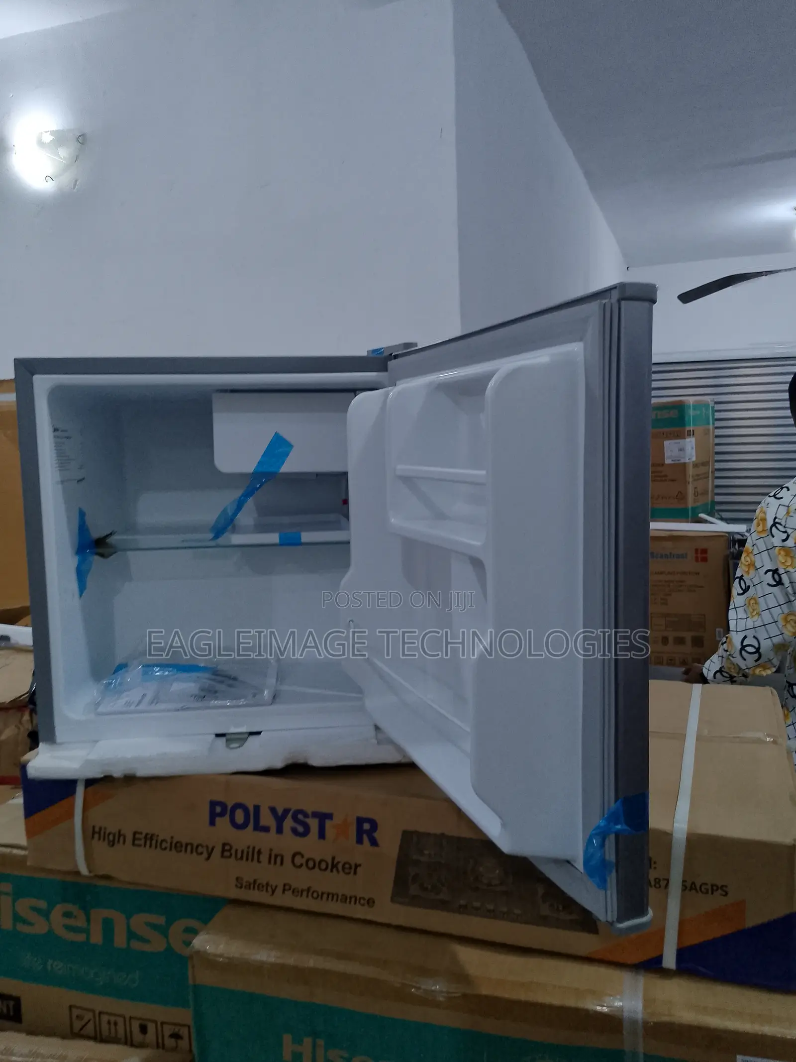 Simple and Portable Midea 45L Mini Refrigerator(Mdrd86fgg50)