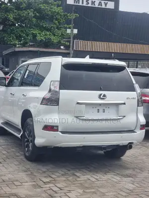 Lexus GX 460 2021 White