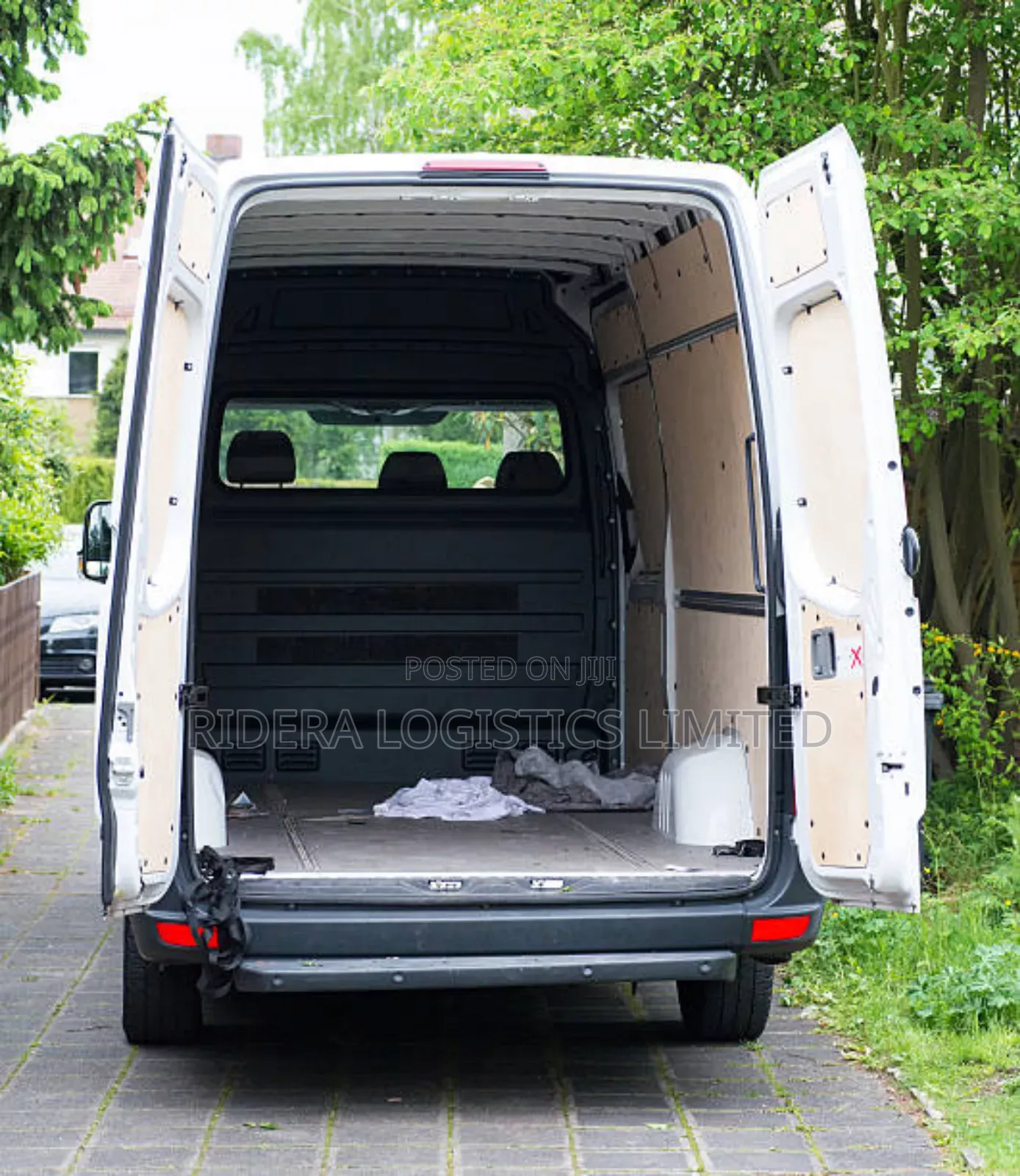 Spacious Mini Van for Relocation