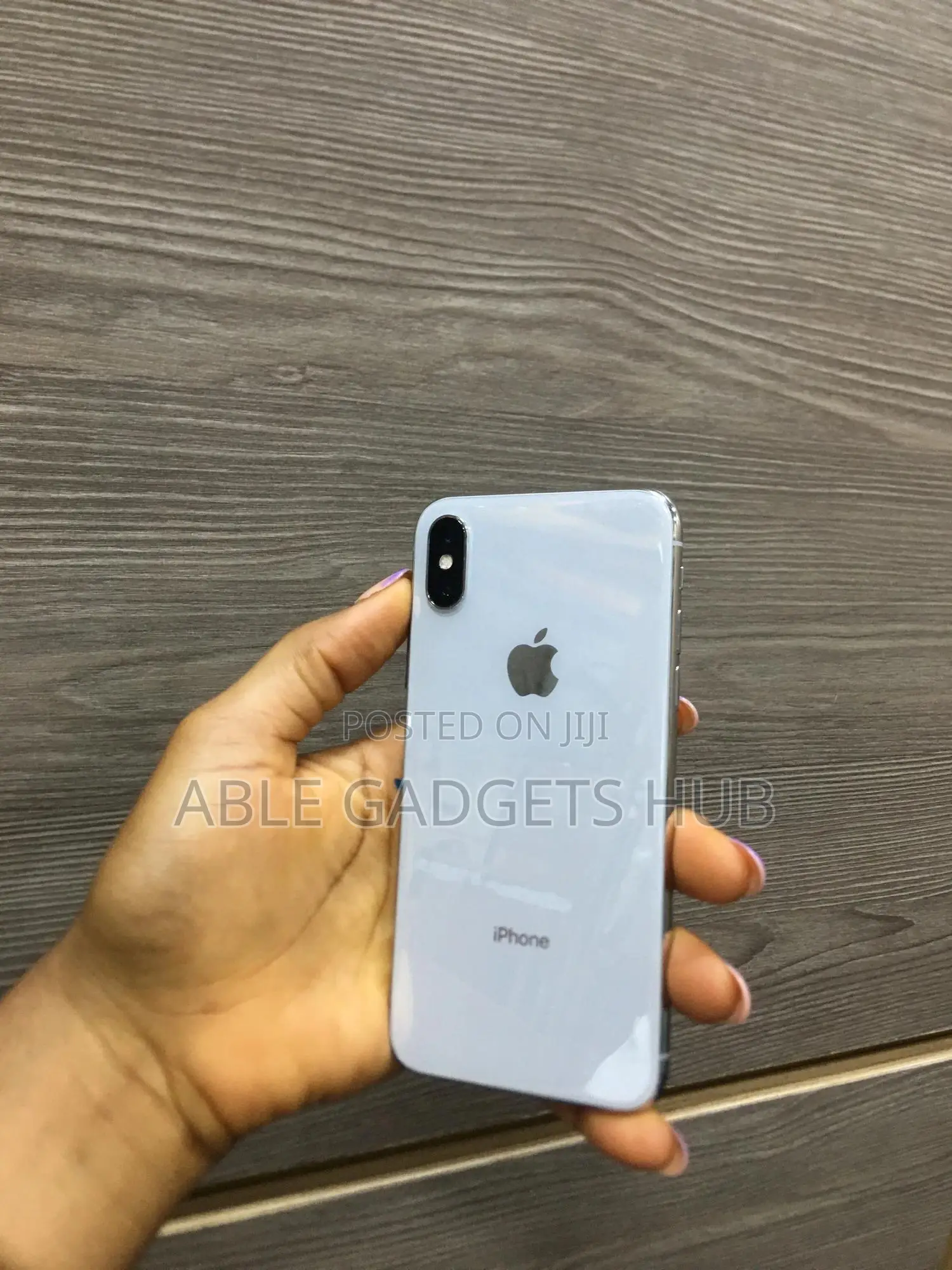 Apple iPhone X 64 GB White