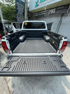 Bedliner Bucket for Toyota Hilux 2024