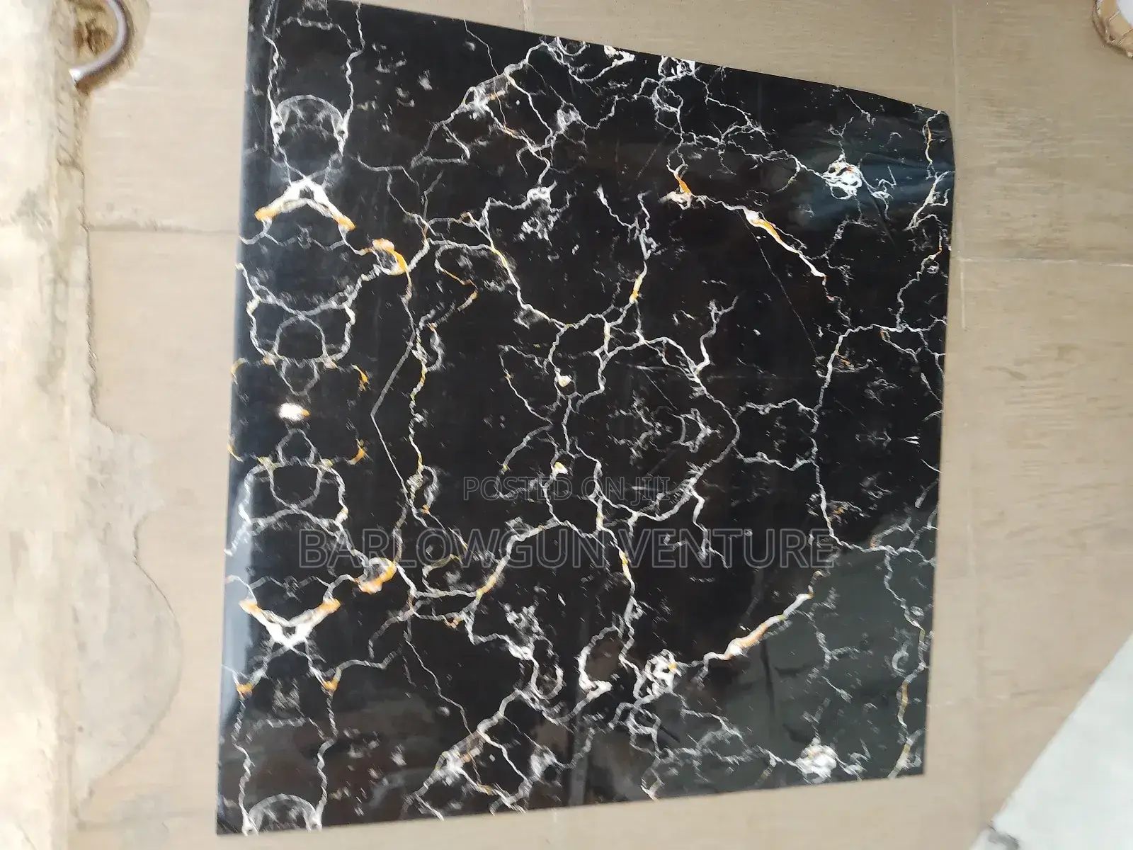 Foam Wallpaper Sticker Mable 60x60