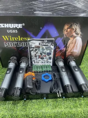 Shure UGX 4 in 1 Quadruple Wireless UHF Microphones