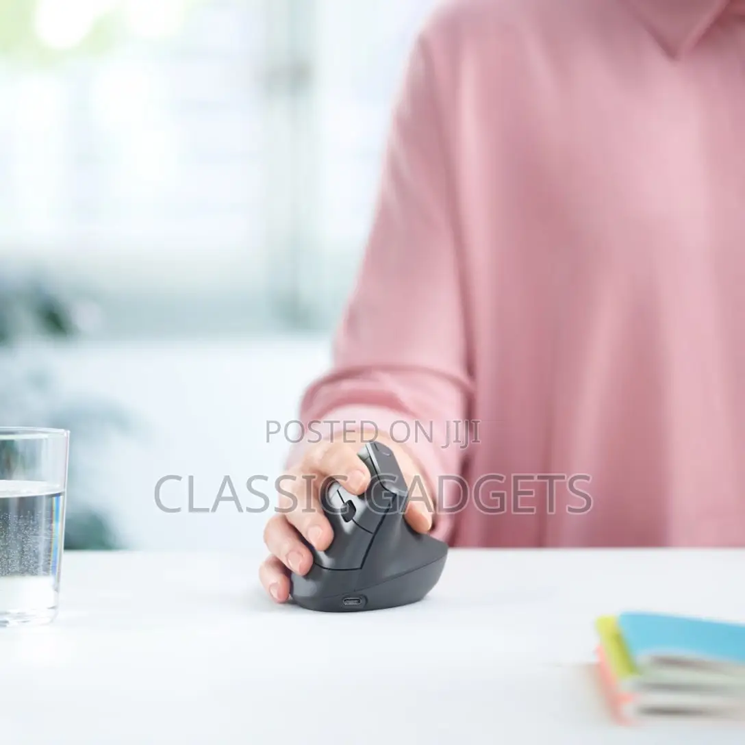 Logitech Mx Vertical Advanced Ergonomic Mouse