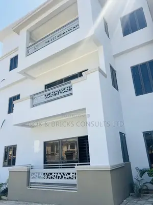 3bdrm Block of Flats in Bricks Apartment, Katampe Extension for rent