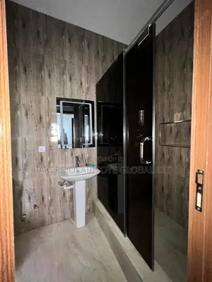 4bdrm Townhouse / Terrace in Gwarinpa Main for rent