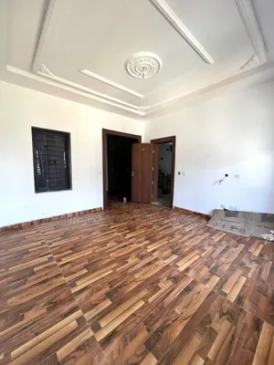 4bdrm Townhouse / Terrace in Gwarinpa Main for rent