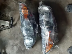Head Light Honda Acura TSX 2010