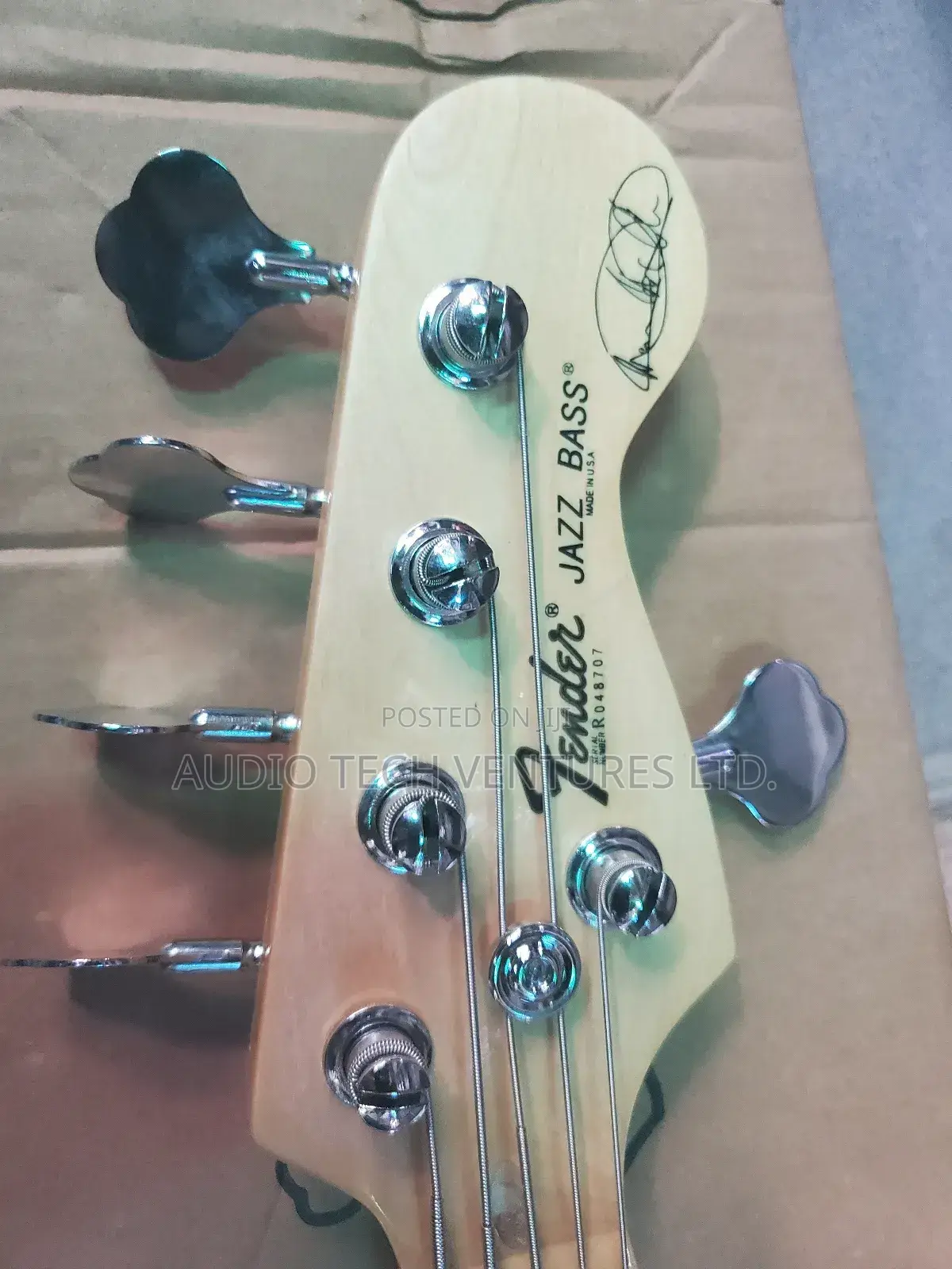 Fender Jazz Guitar R048707