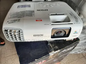Portable Epson HDMI Projector