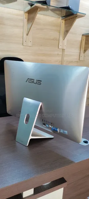 Desktop Computer Asus Zen AiO Pro Z240IE 8GB Intel Core I5 HDD 1T