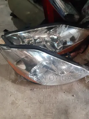 Head Light Toyota Sienna 2005