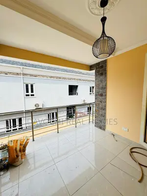 Furnished 3bdrm Apartment in Lekki Phase 1 for rent