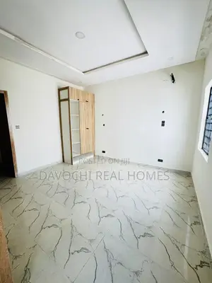 Furnished 4bdrm House in Ogombo for rent