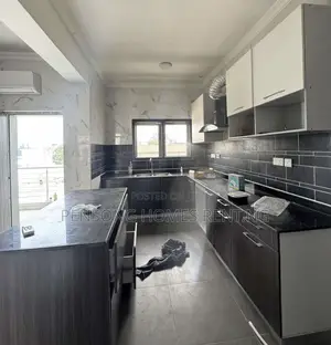 3bdrm Apartment in Vi, Victoria Island for rent