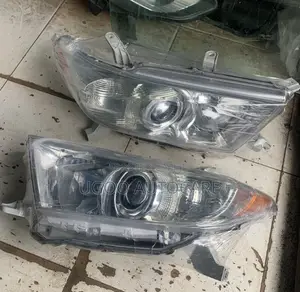 Headlight Highlander 2012 Model Set