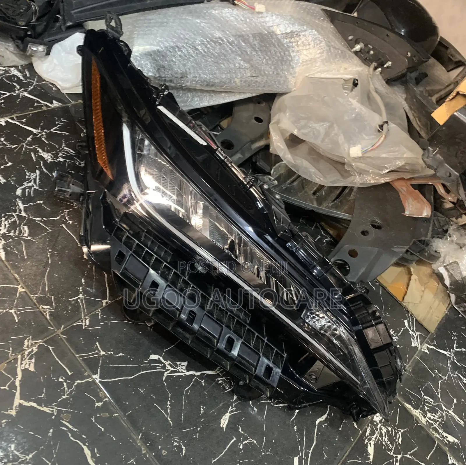 Headlight Venza 2020 Set Available