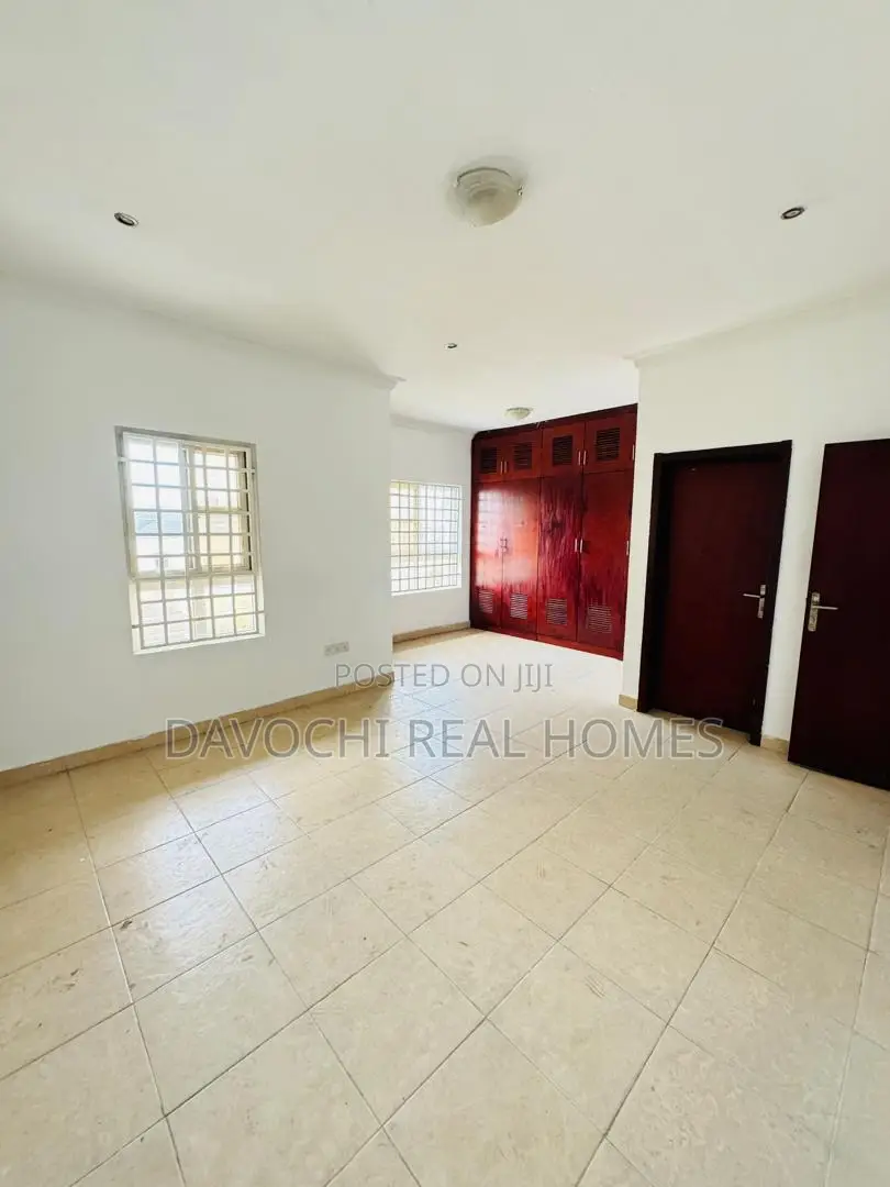 Furnished 5bdrm Duplex in Lekki Phase 1 for rent
