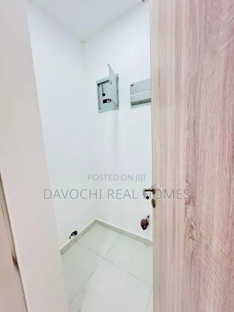 Furnished 5bdrm Duplex in Lekki Phase 1 for rent