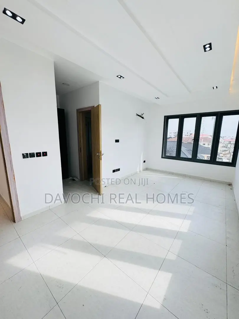 Furnished 5bdrm Duplex in Lekki Phase 1 for rent
