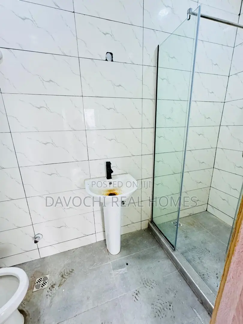 Furnished 5bdrm Duplex in Lekki Phase 1 for rent