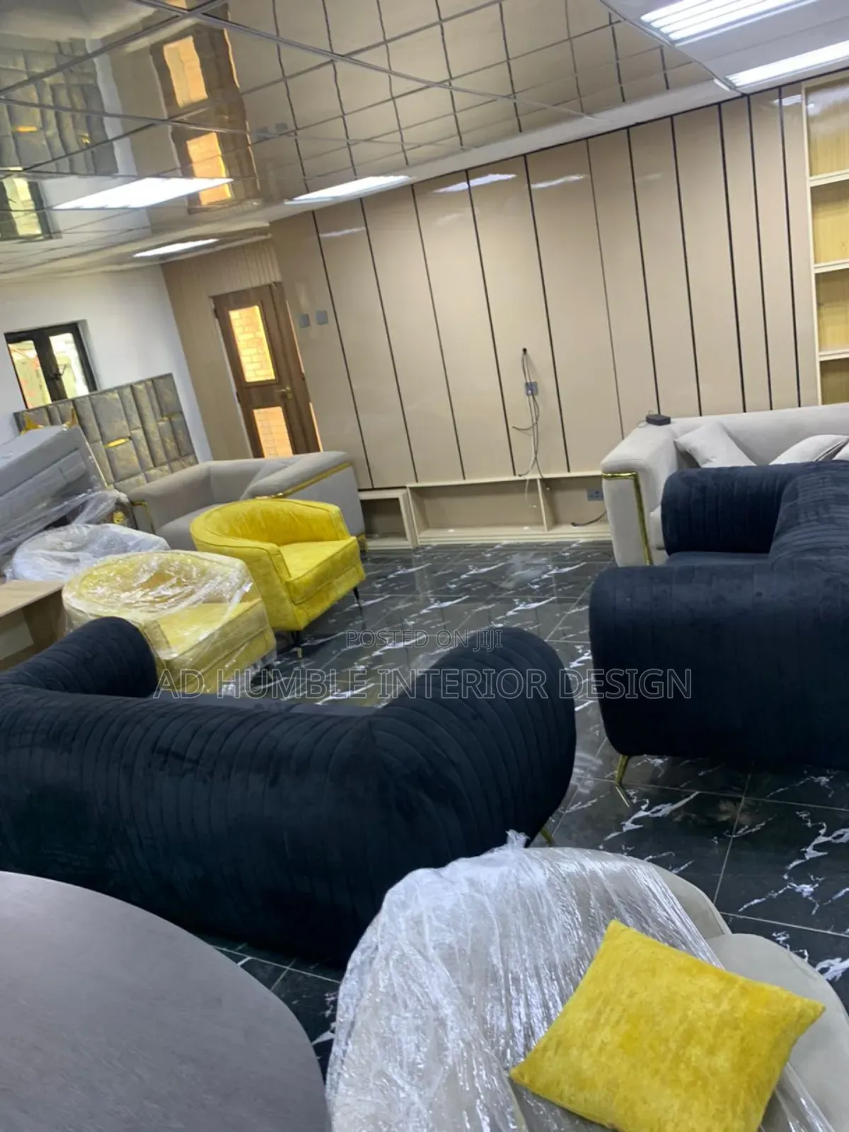 8 Sitter Sofa