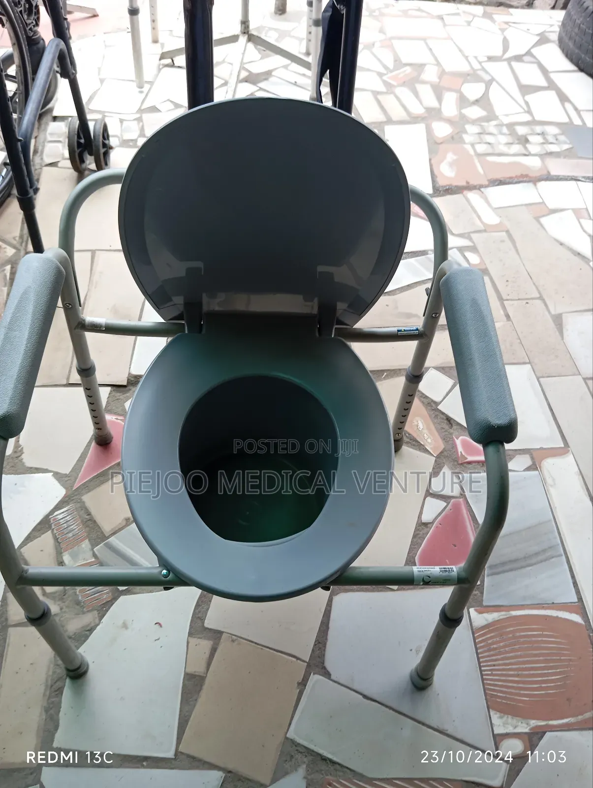Commode Seat