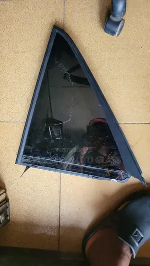 Mercedes Ml350 2013 Door Vent Glass Available