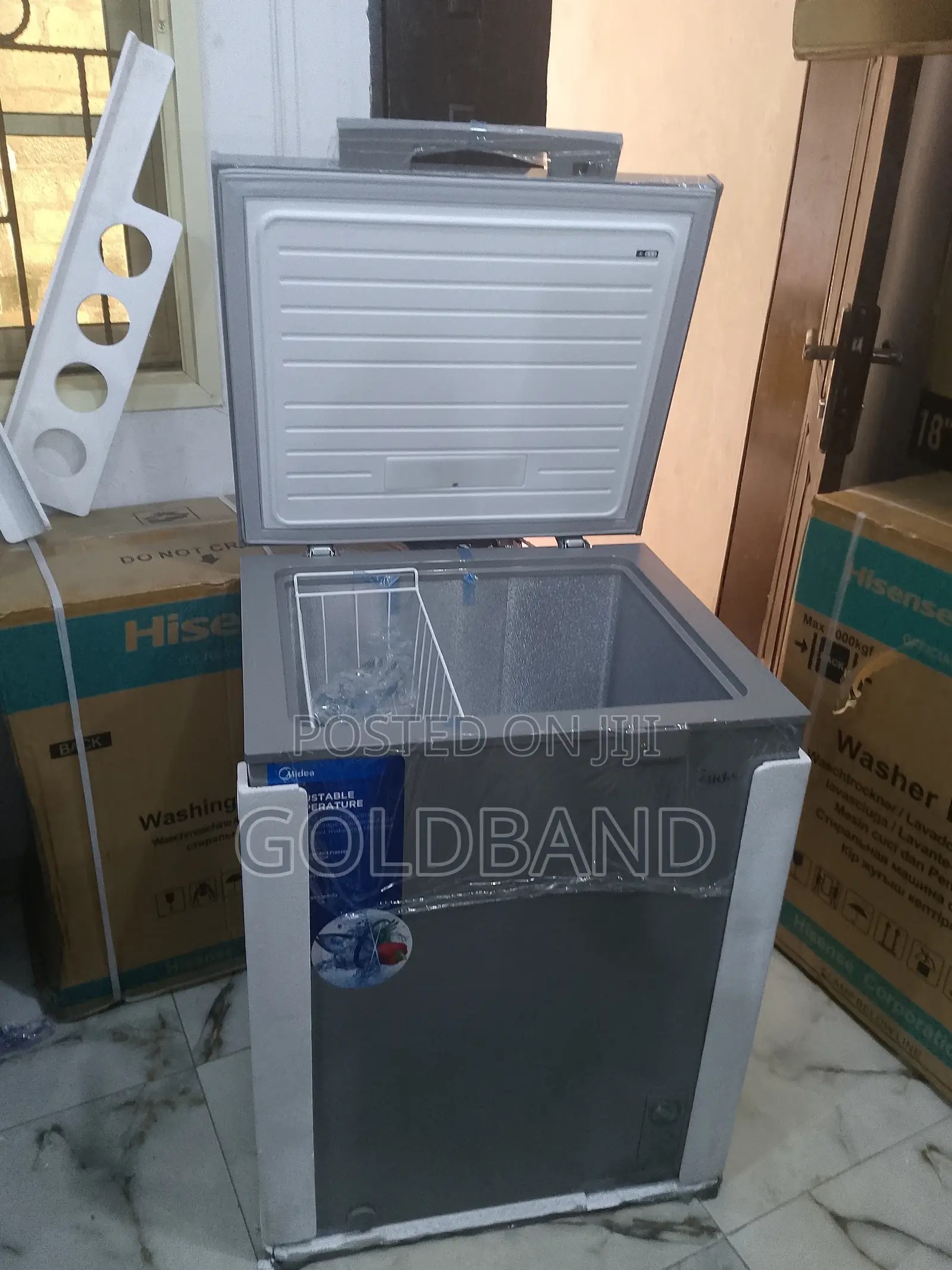 Midea 150L Capacity Chest Freezer (Hs-186cn)