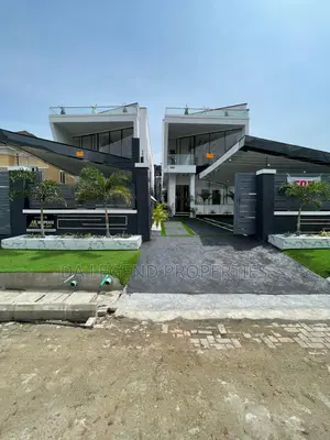 5bdrm Duplex in Lekki for sale
