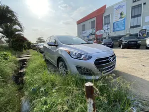 Hyundai Elantra 2017 Silver