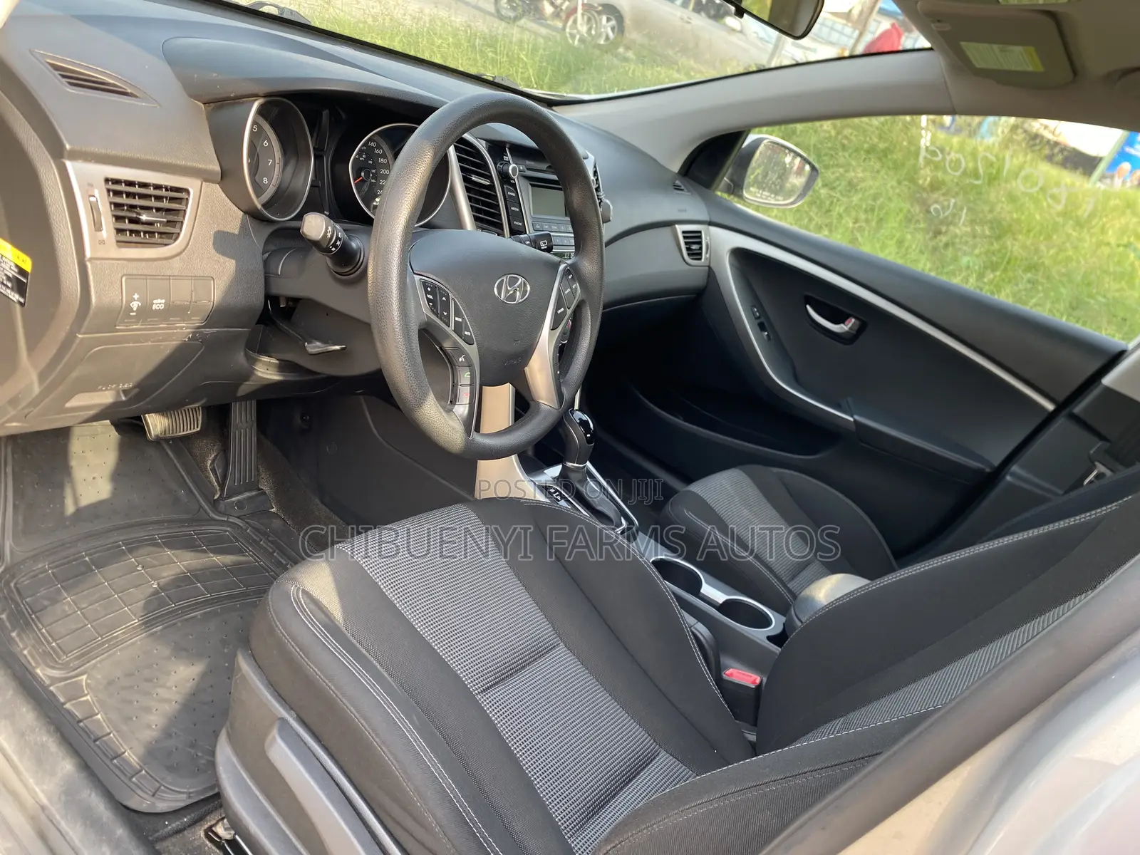 Hyundai Elantra 2017 Silver